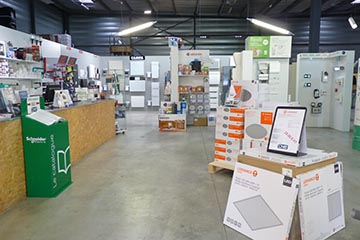 CNE_DISTRIBUTEUR_MATERIEL_ELECTRIQUE _INFRASTRUCTURE